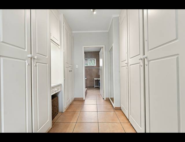 3 BEDROOM APARTMENT FOR SALE IN COMPENSATION BEACH